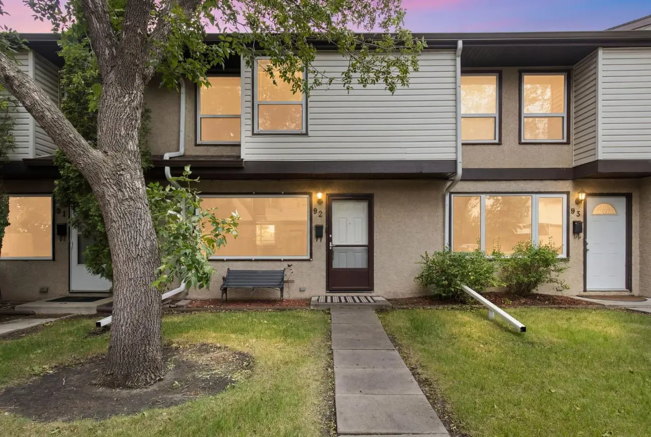 92, 630 Sabrina Road SW