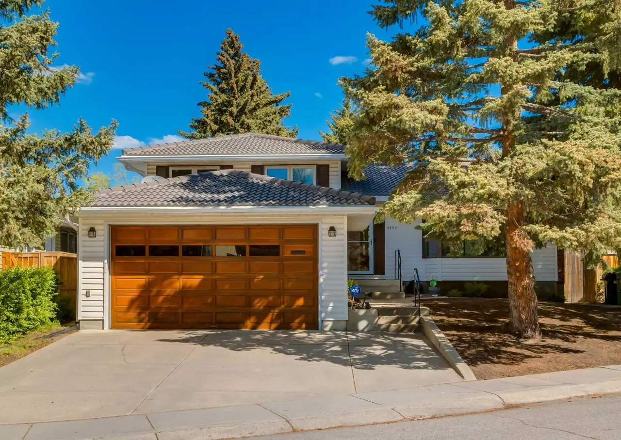 4808 Valiant Drive NW