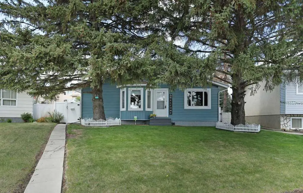 65 Eastbrook Drive