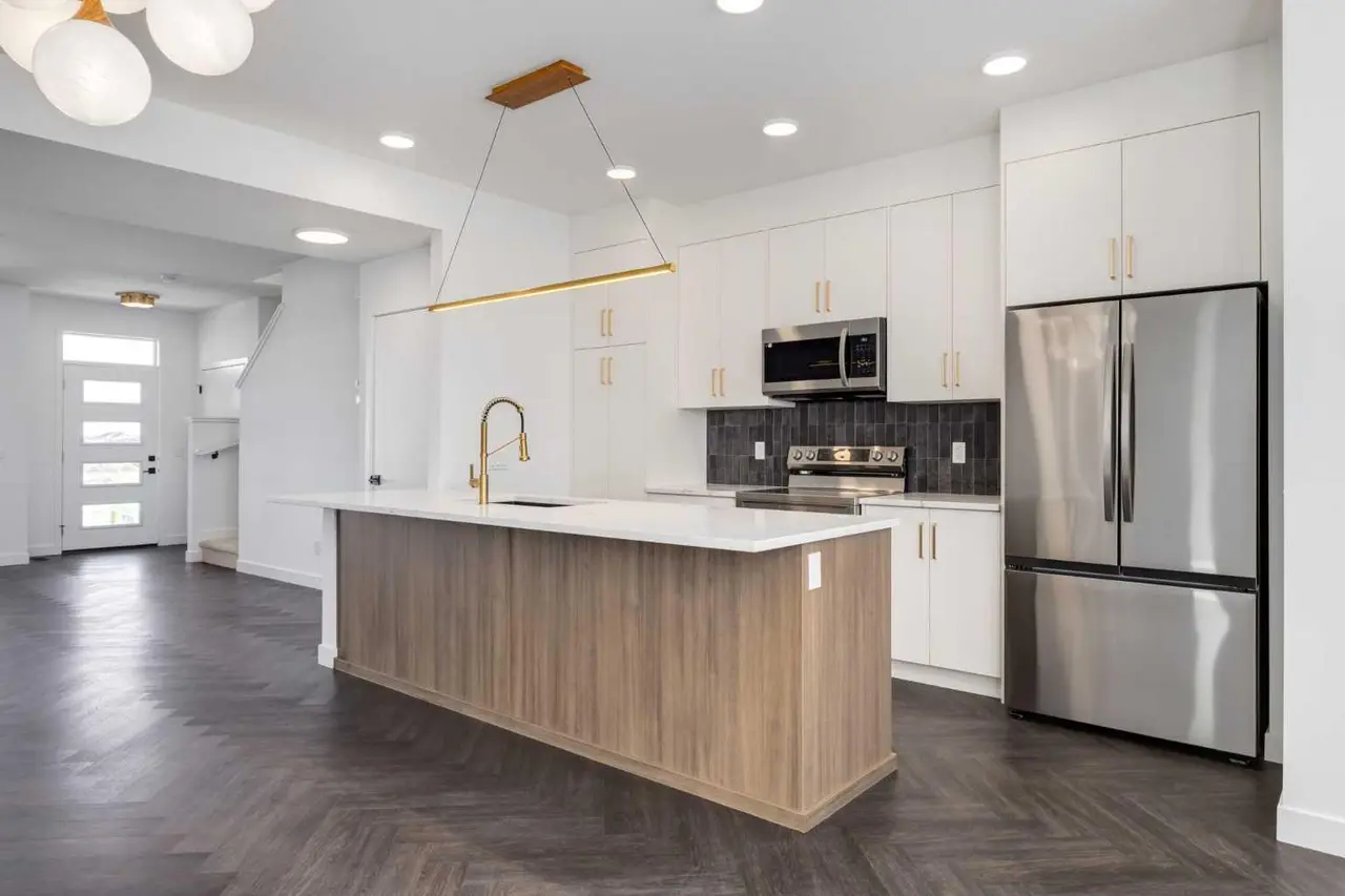 282 Heartwood Parade SE