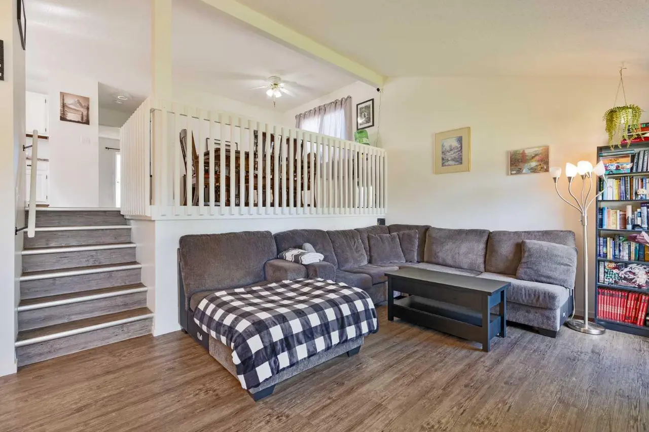 65 Princeton Crescent W