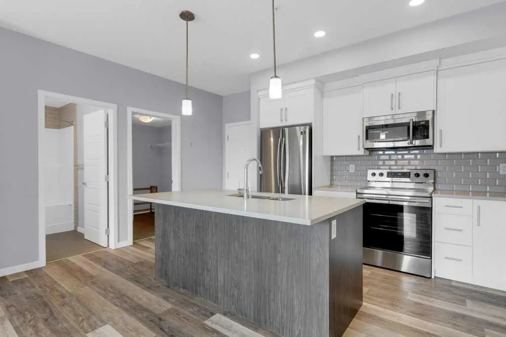 323, 4150 Seton Drive SE