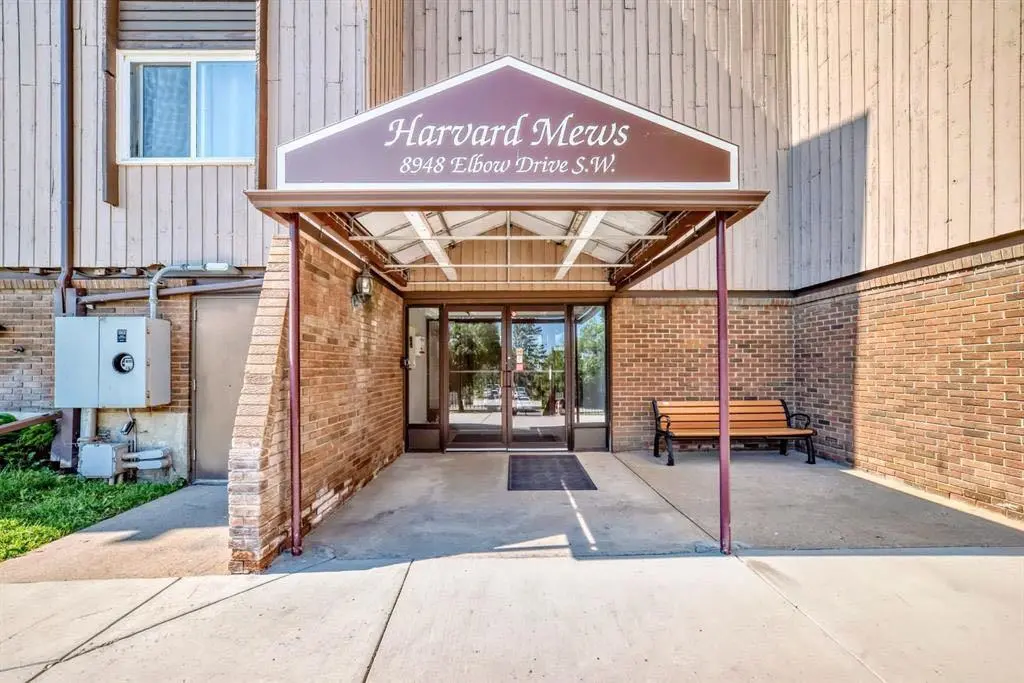 382, 8948 Elbow Drive SW