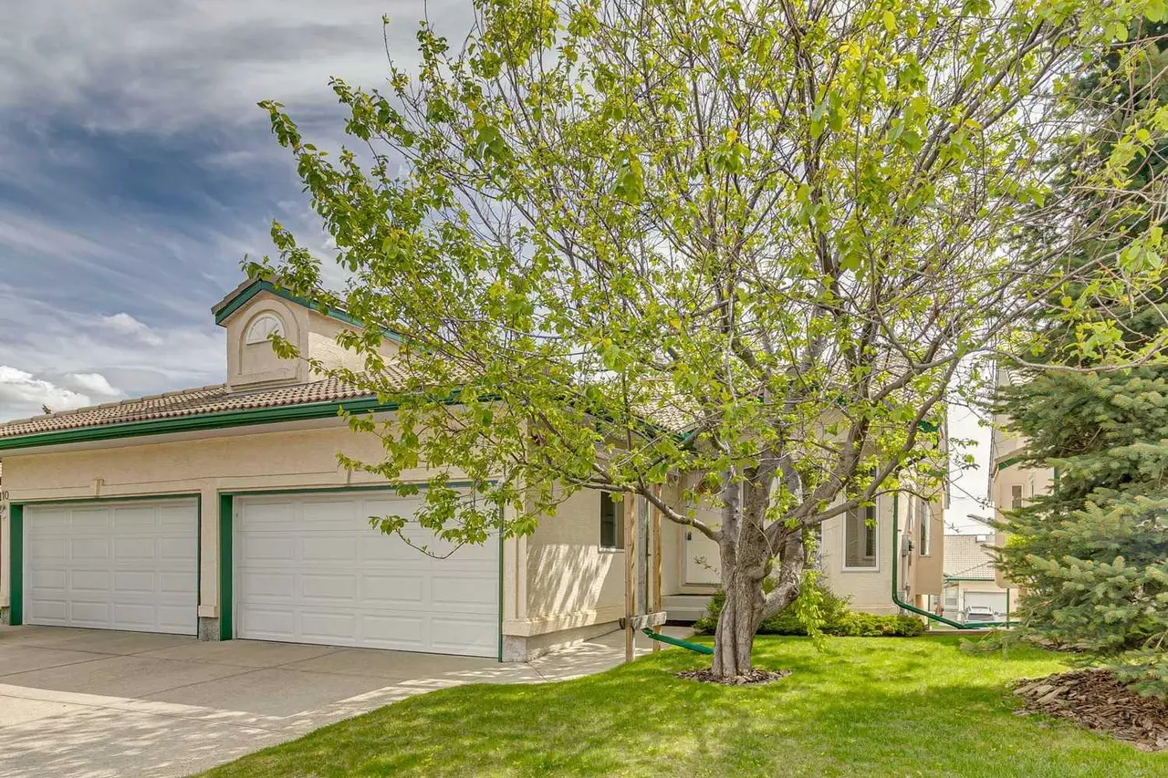 14 Strathearn Gardens SW