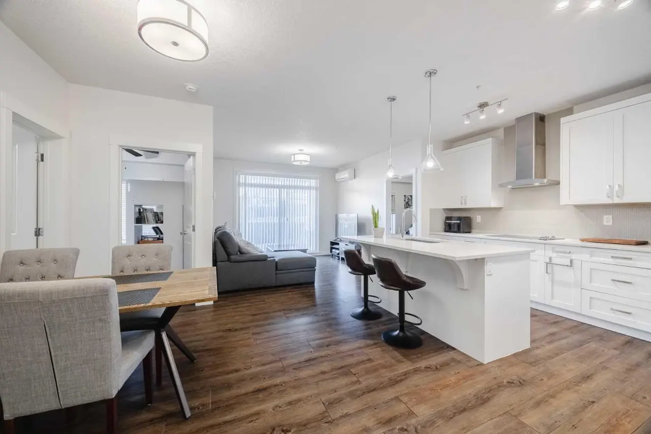 105, 110 Auburn Meadows View SE