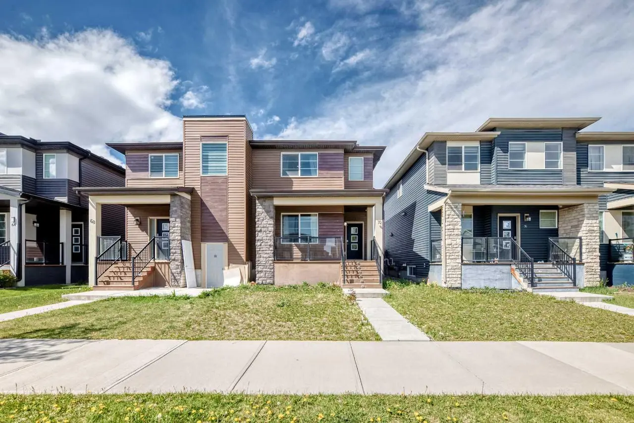 72 Cornerstone Avenue NE