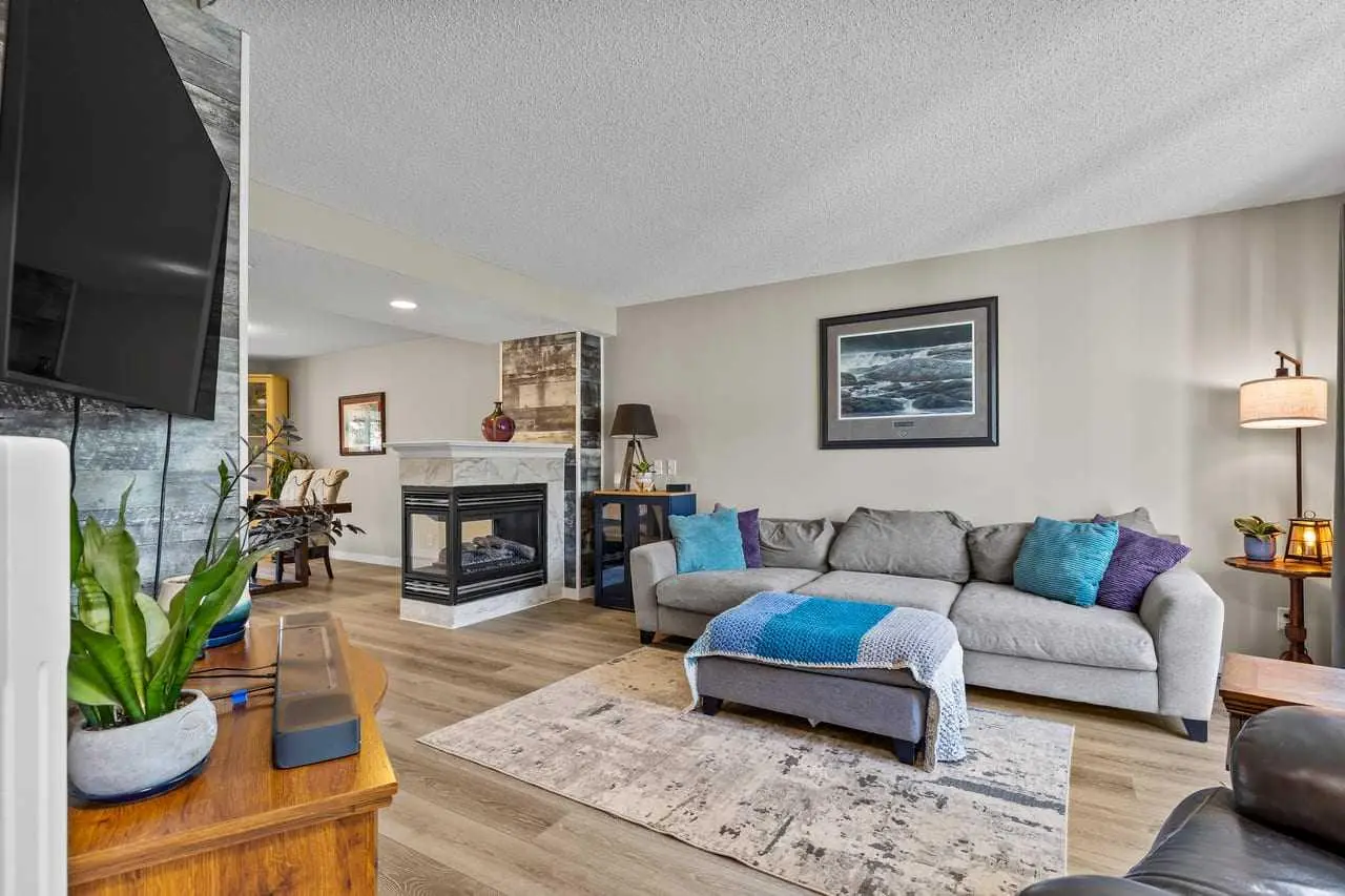 65 Prestwick Heights SE