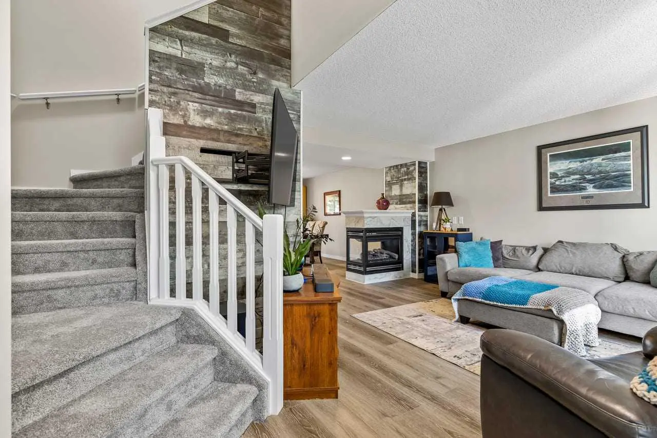 65 Prestwick Heights SE