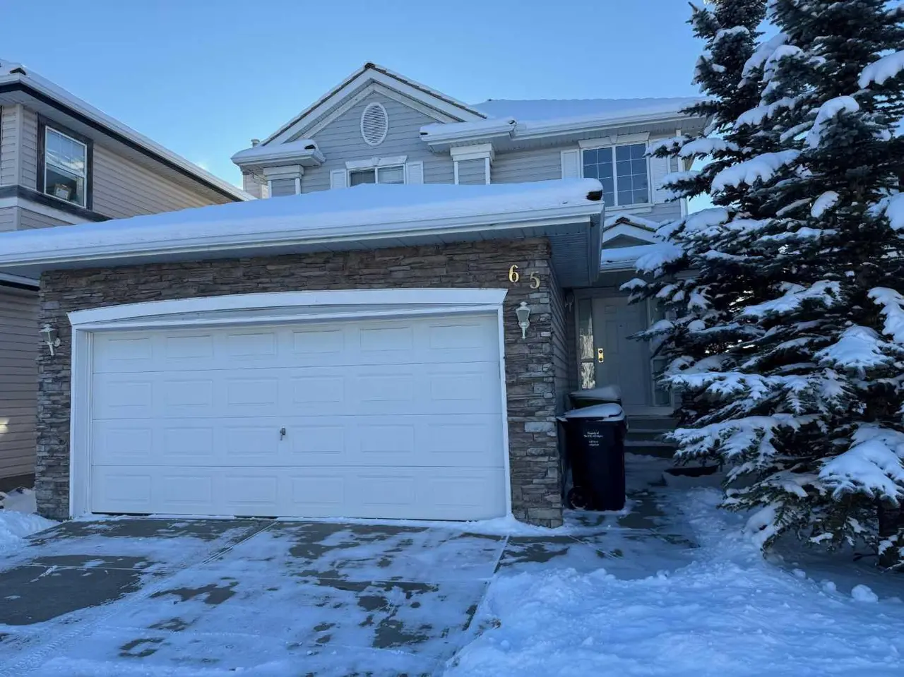 65 Spring Crescent SW