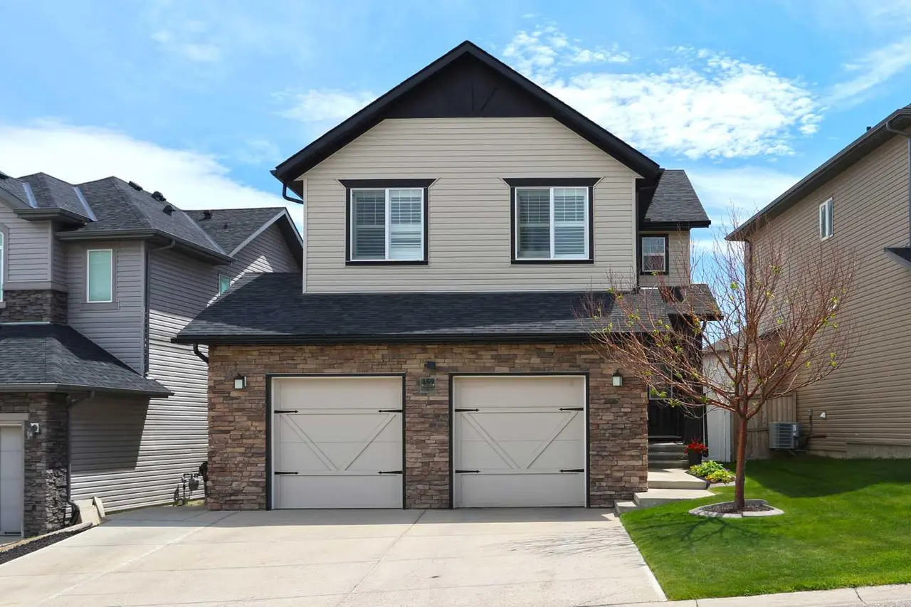 159 Sherwood Crescent NW