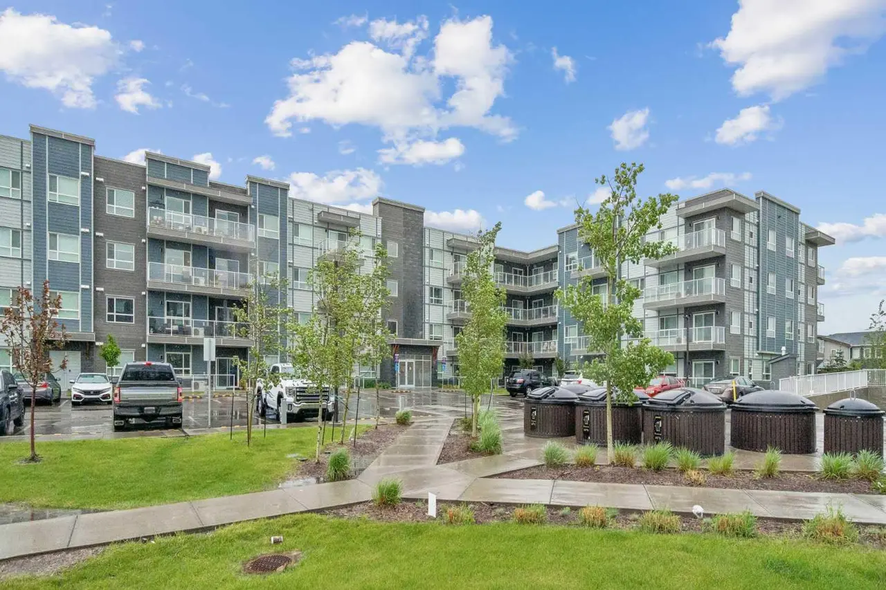 417, 80 Carrington Plaza NW
