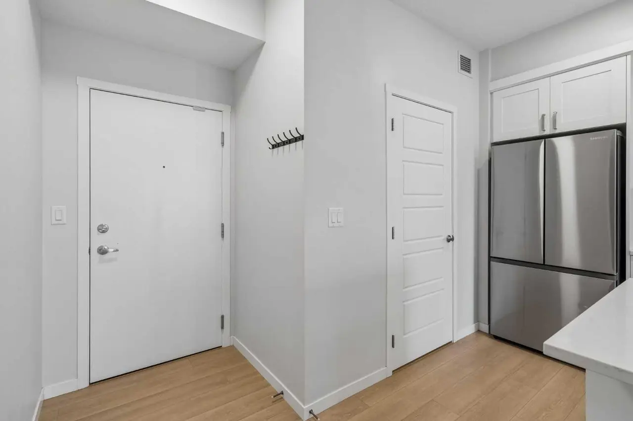 417, 80 Carrington Plaza NW