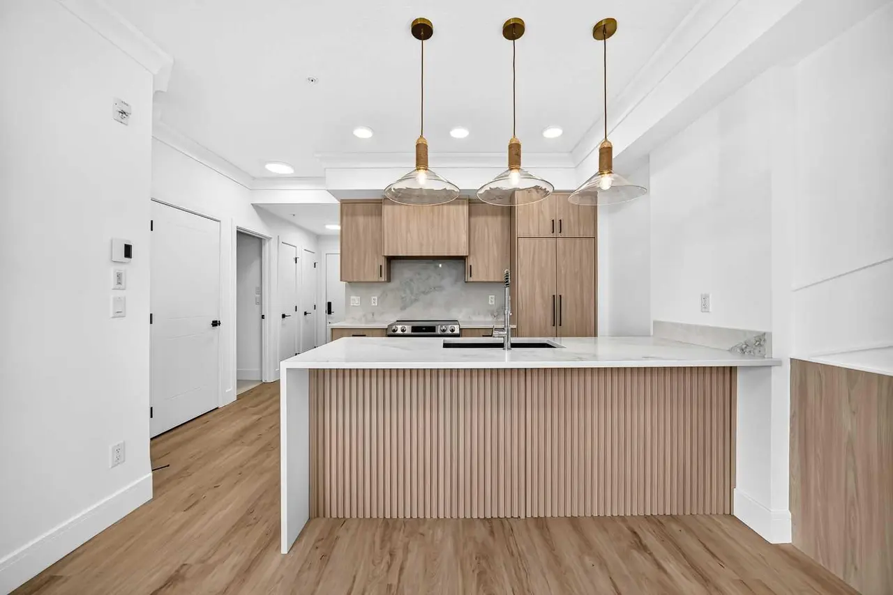 208, 370 Dieppe Drive SW Drive