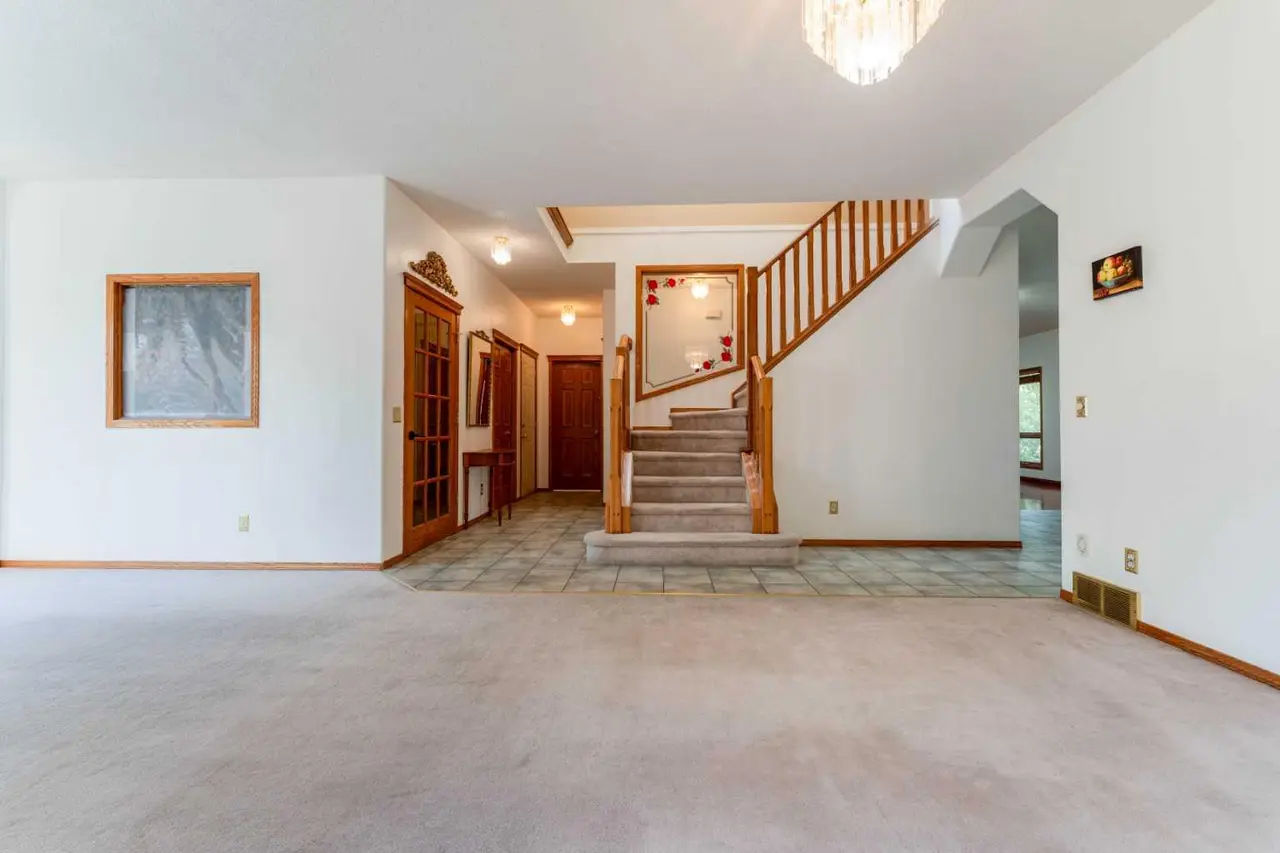 117 Evergreen Place SW