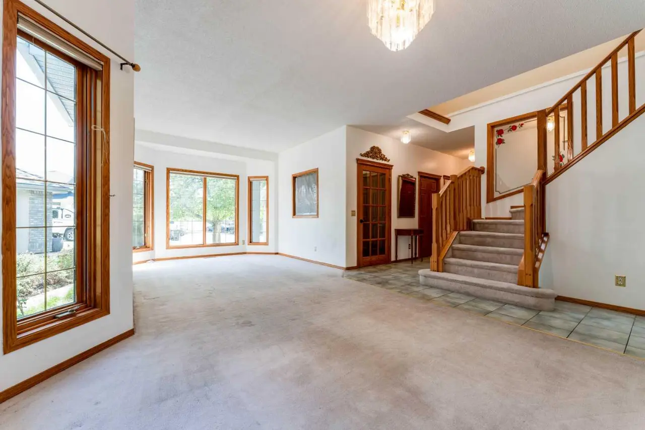 117 Evergreen Place SW