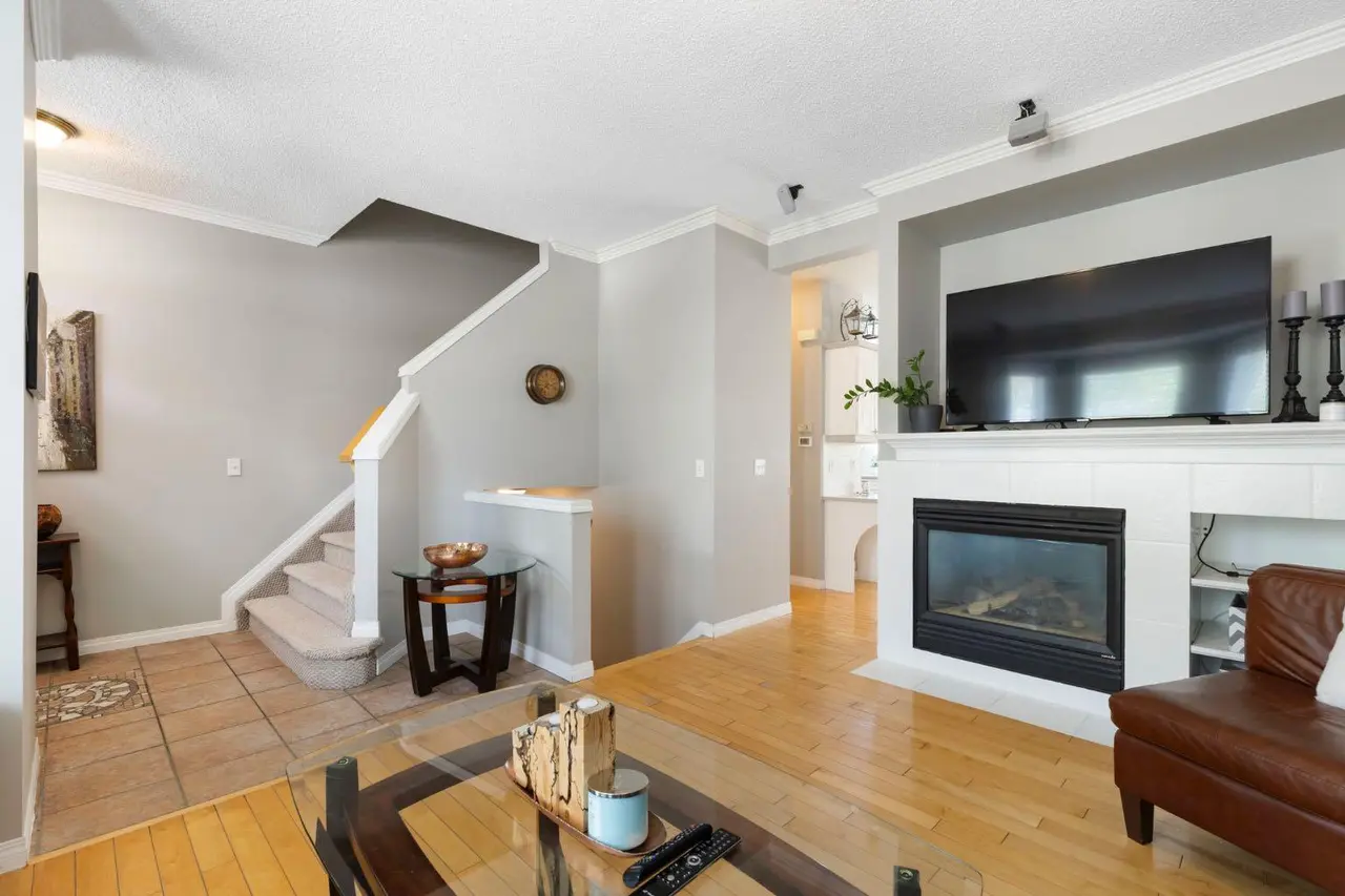 57 Prestwick Park SE