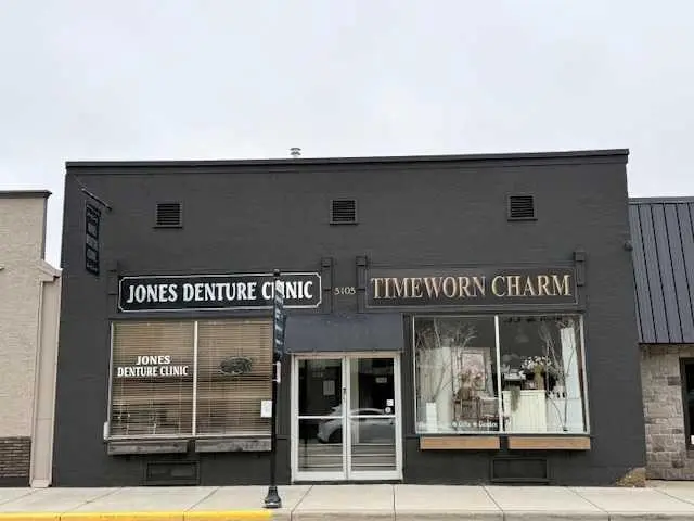 5105 50 Avenue 