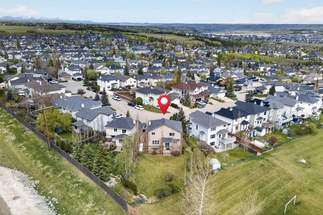 112 Valley Stream Close NW