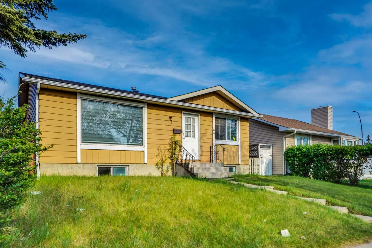 168 Castlebrook Drive NE