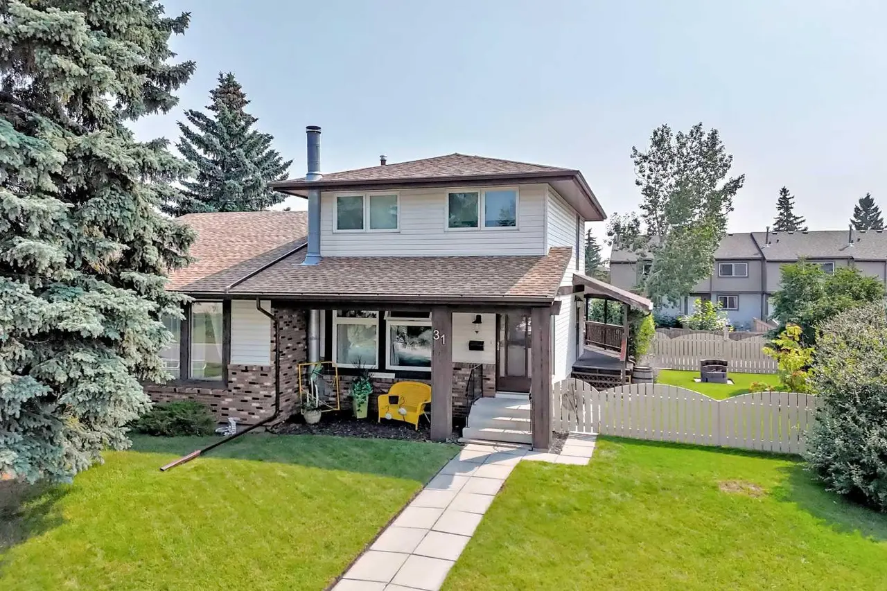 31 Ranchero Bay NW
