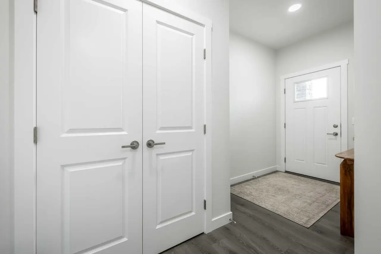 145 Sora Gardens SE