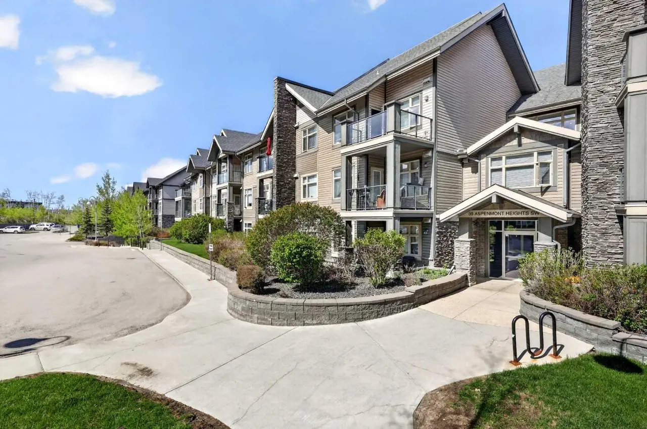 216, 35 Aspenmont Heights SW