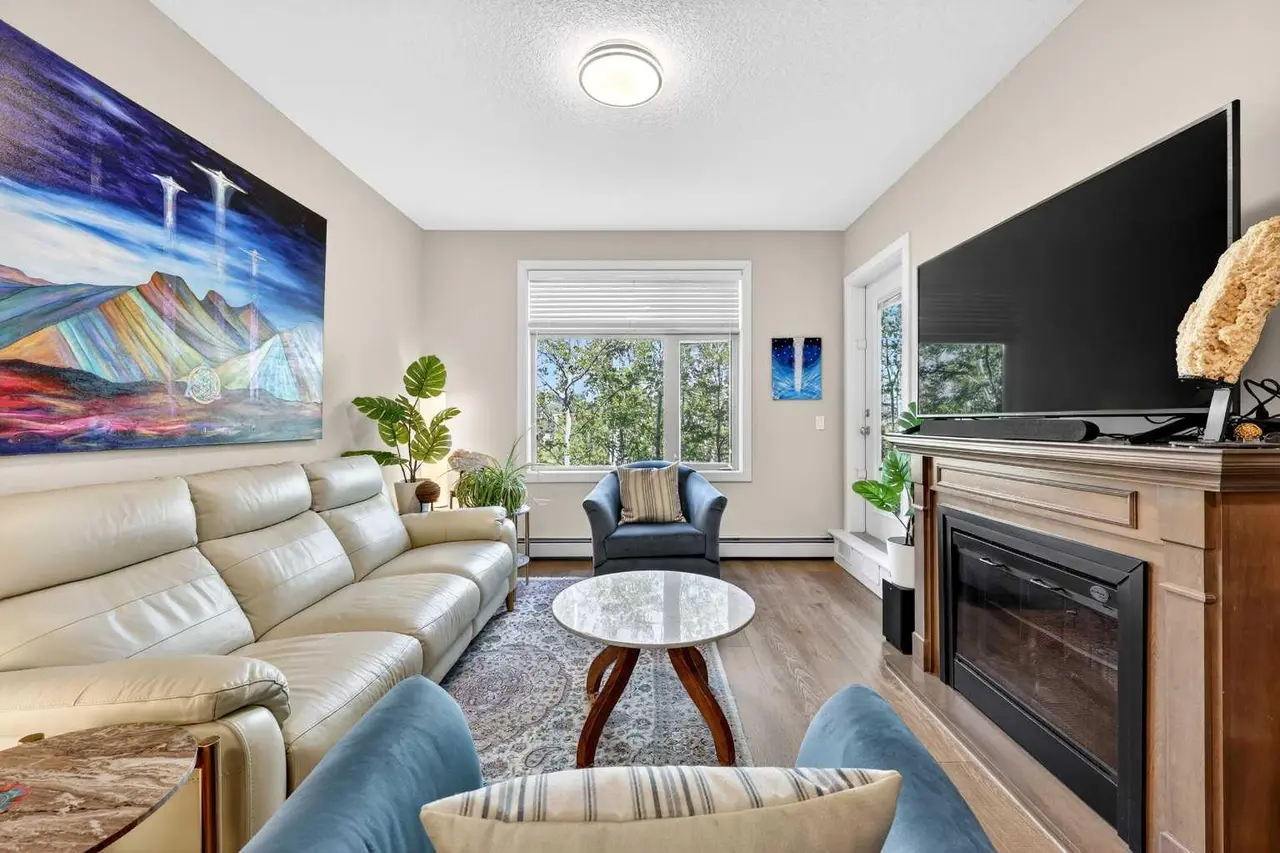 216, 35 Aspenmont Heights SW