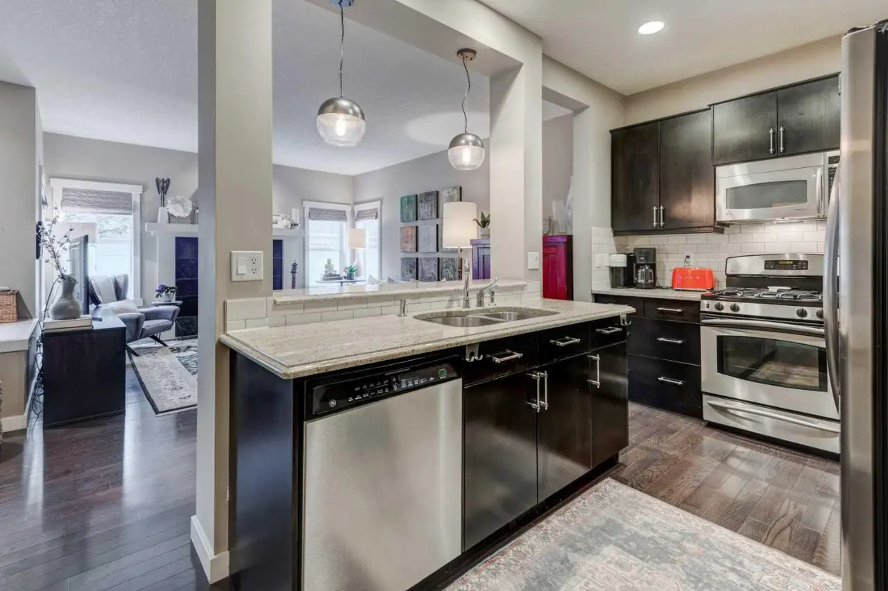 78 Ypres Green SW
