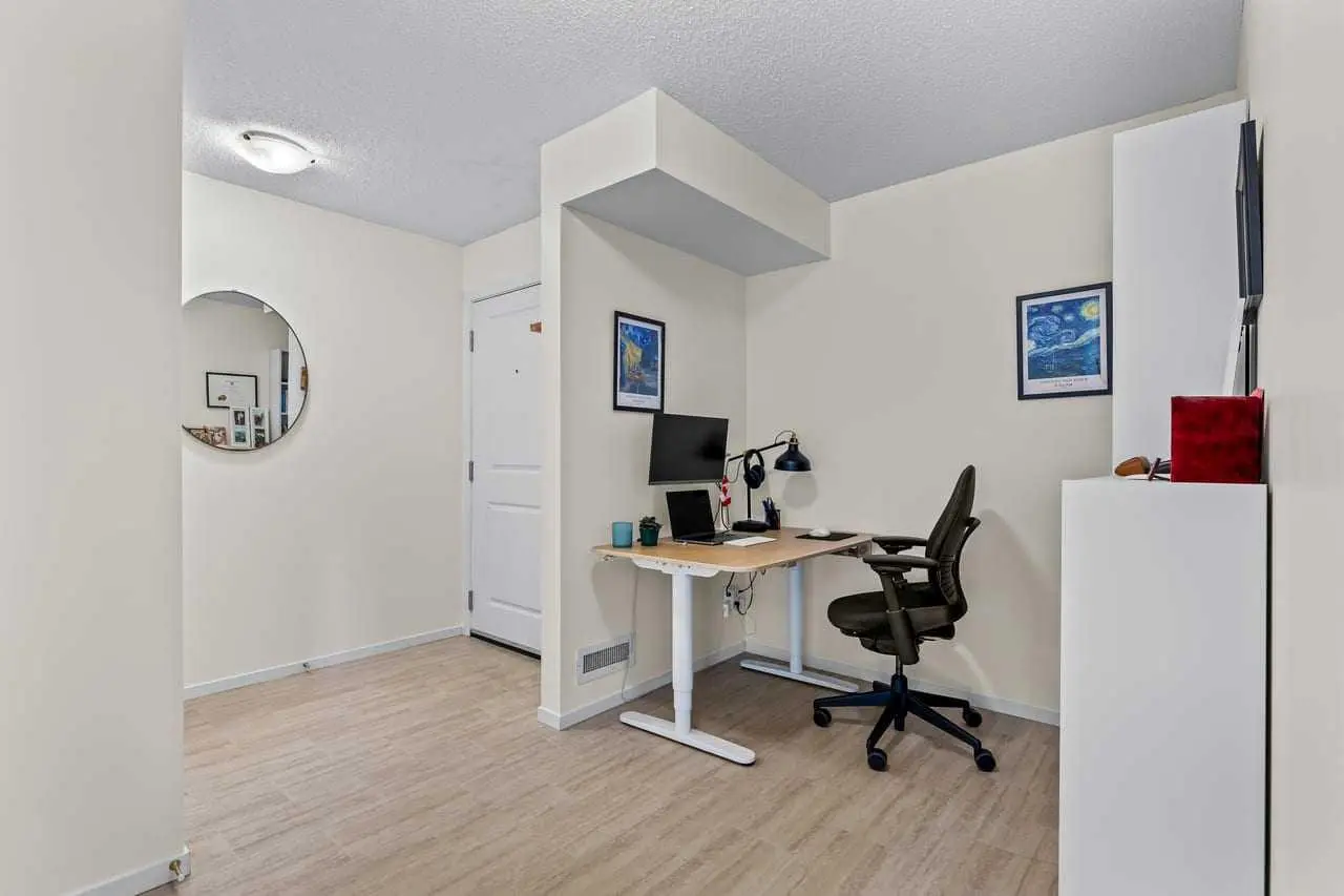 2201, 81 Legacy Boulevard SE