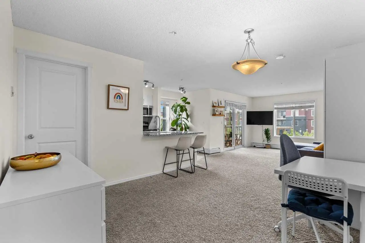 2201, 81 Legacy Boulevard SE