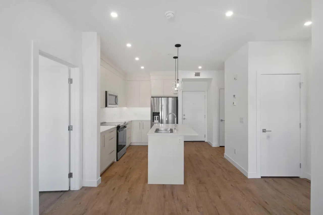 1314, 6 Merganger Drive W
