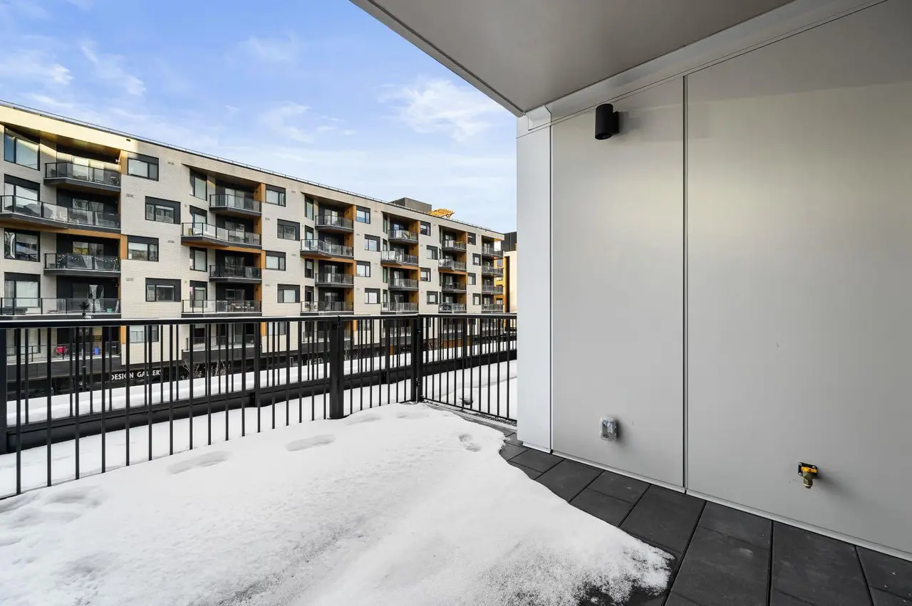 307, 8375 Broadcast Avenue SW