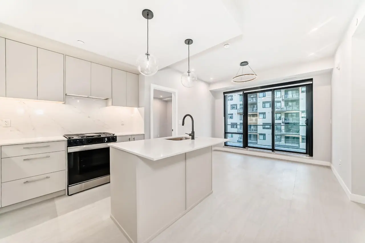 206, 8375 Broadcast Avenue SW