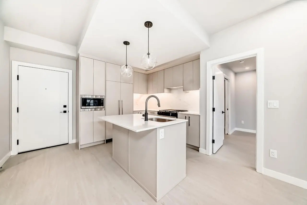 206, 8375 Broadcast Avenue SW