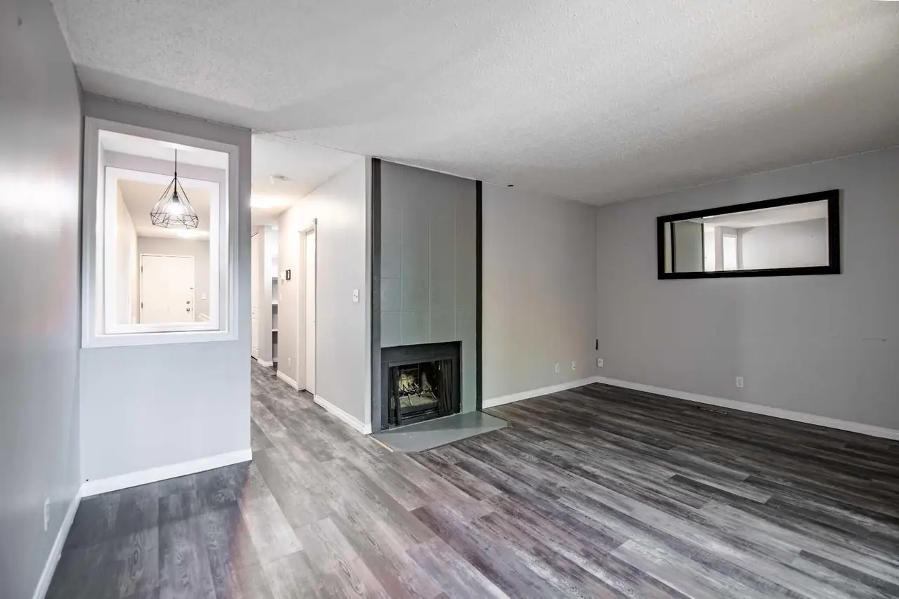 19, 80 Piper Drive 