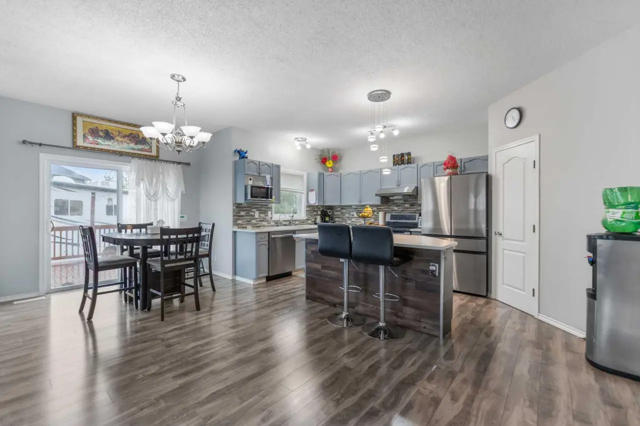 148 Springmere Way 