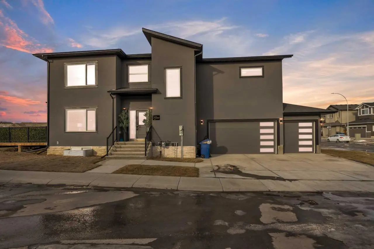 97 Baysprings Gardens SW