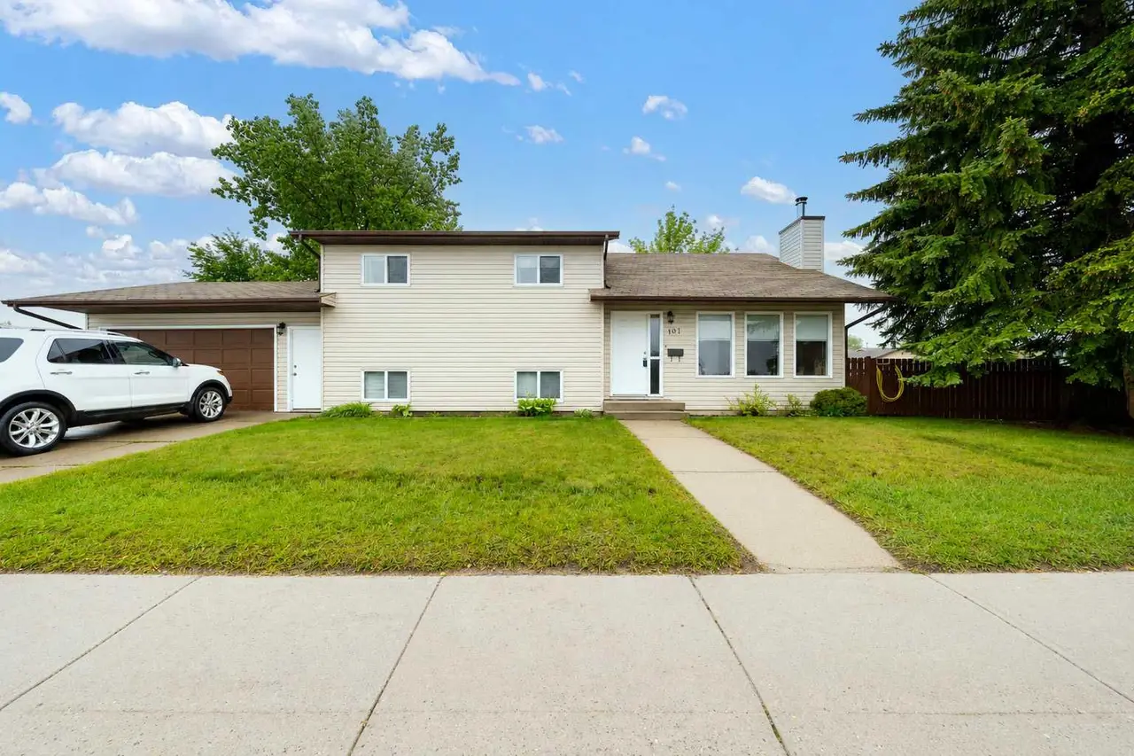 107 Sprague Way SE