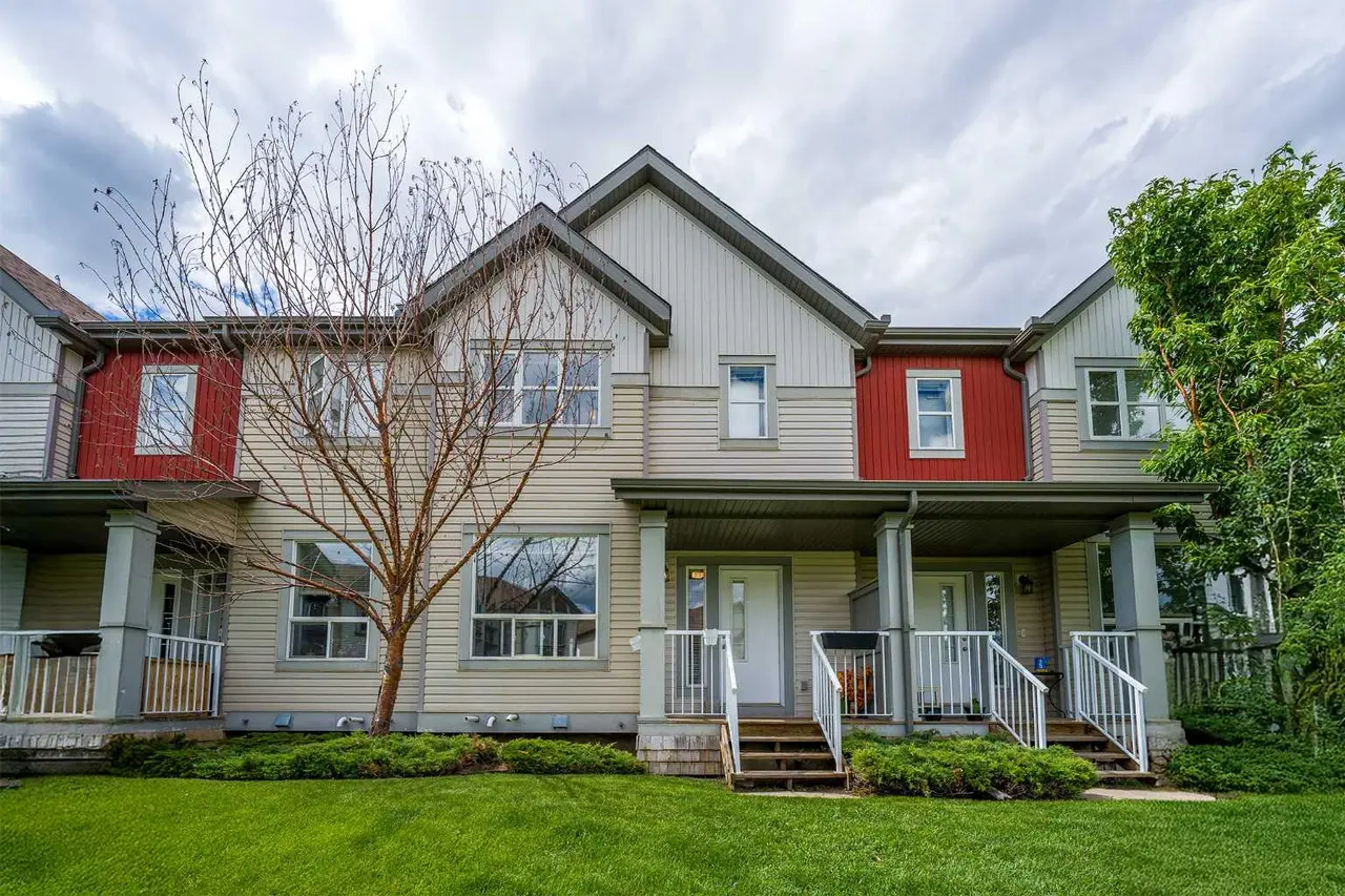 187 Copperstone Cove SE