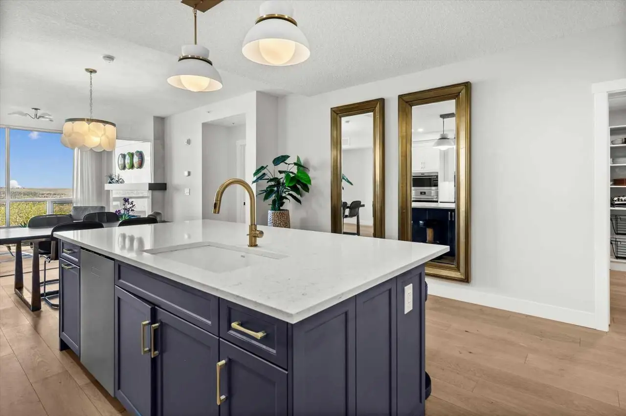 209, 15 Cougar Ridge Landing SW