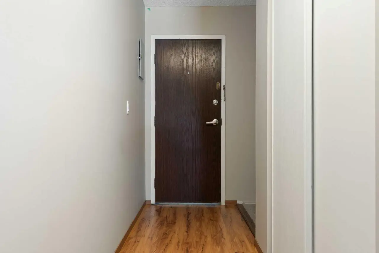 3101, 4001C 49 Street NW