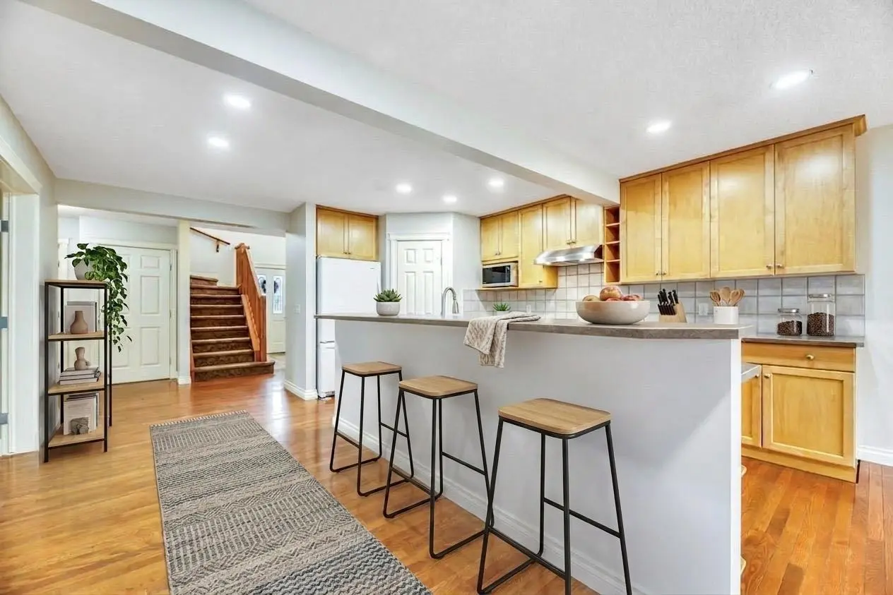 151 Cove Place 