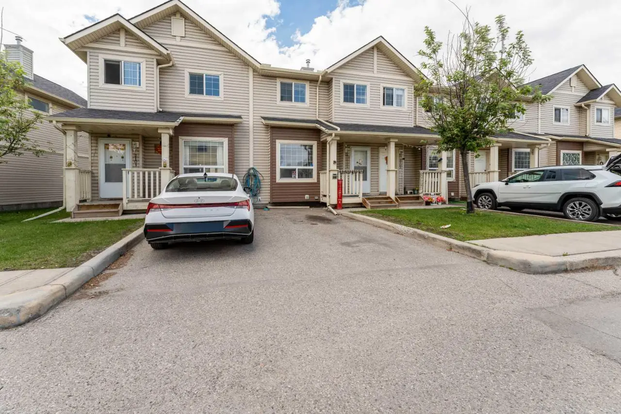 2102, 111 Tarawood Lane NE