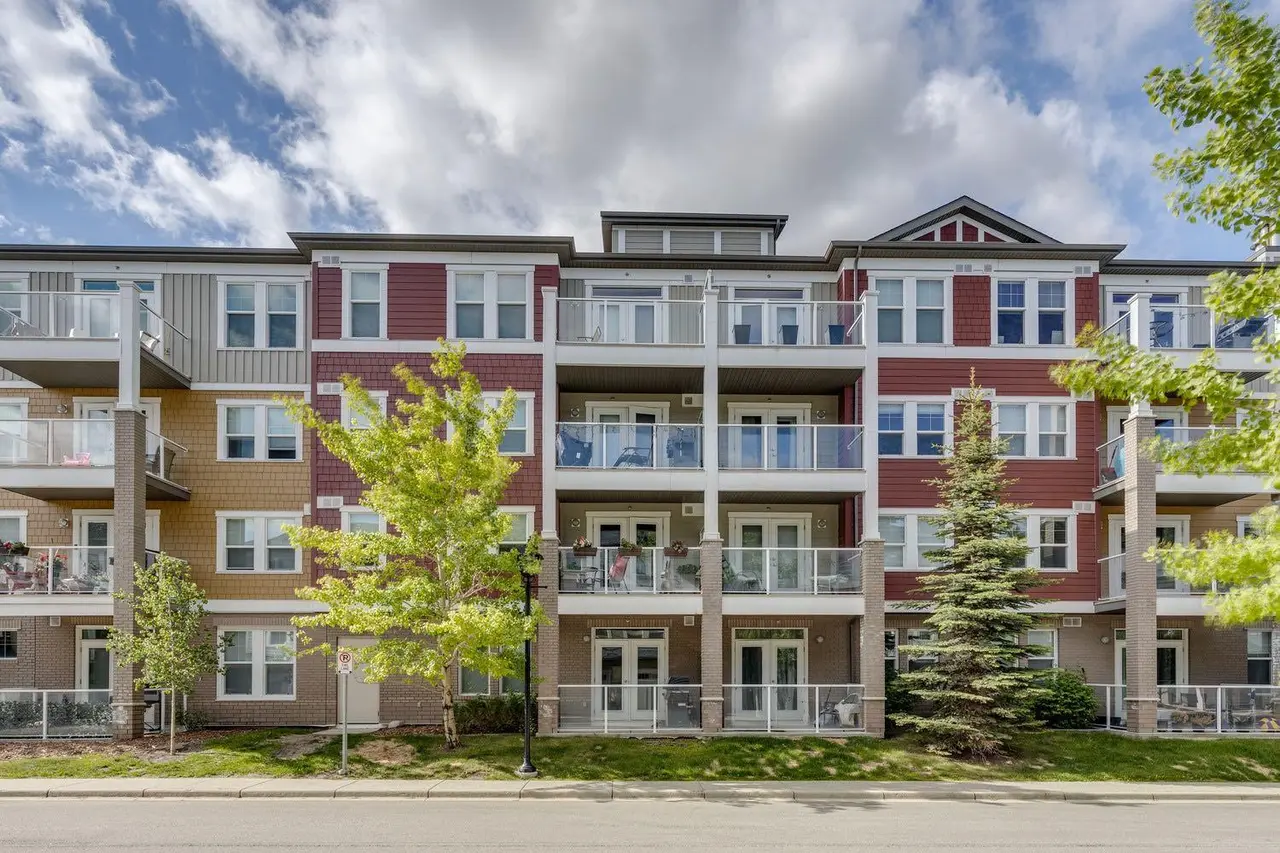 208, 2300 Evanston Square NW