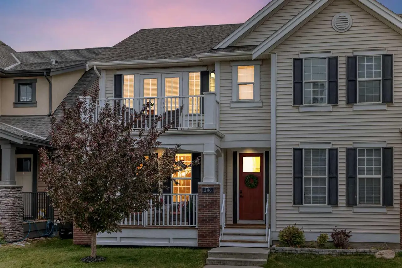 246 Cooperswood Green SW