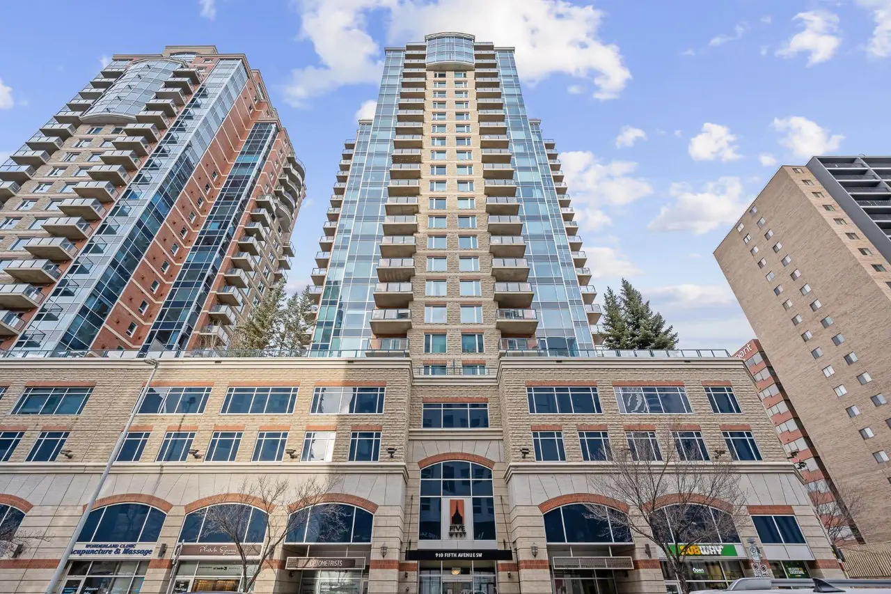 1005, 910 5 Avenue SW