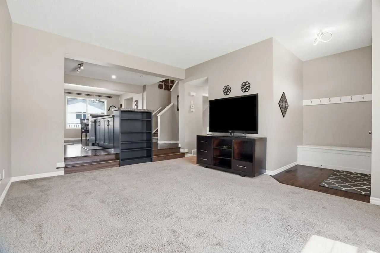 267 Skyview Springs Gardens NE