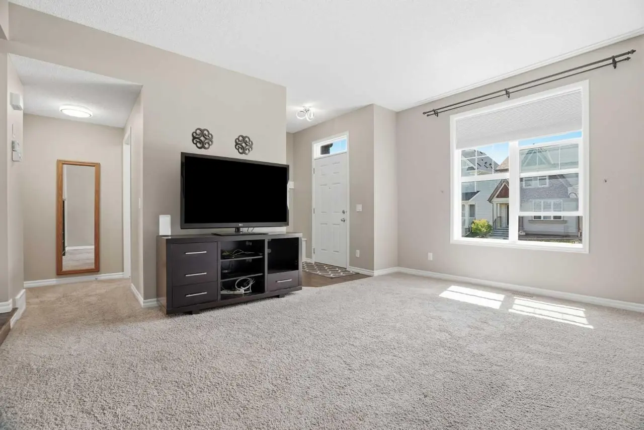 267 Skyview Springs Gardens NE