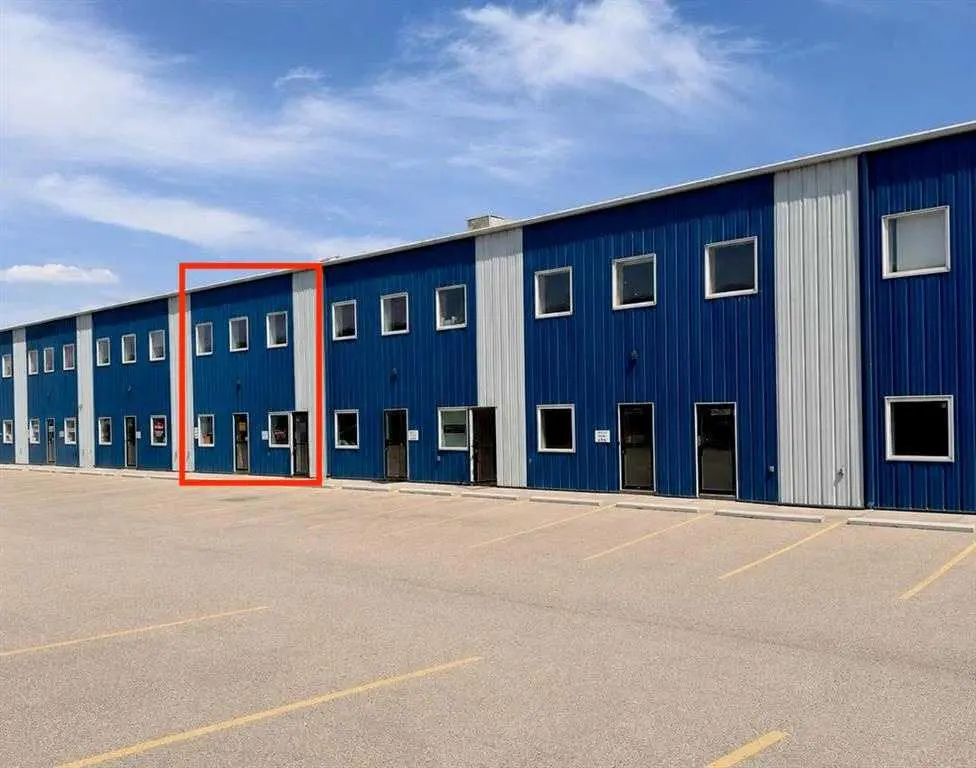 2128, 8800 Venture Avenue SE