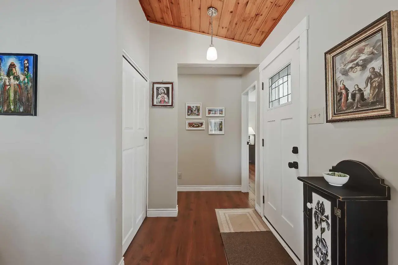 185 Springwood Drive SW